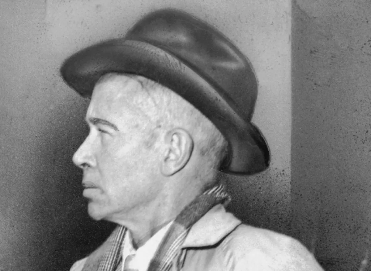 E.E. Cummings