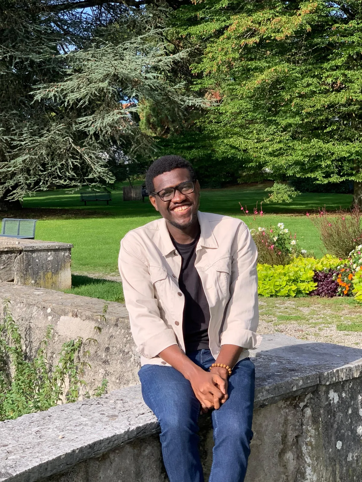 Profile picture for user Ollier Lemvo Dondedieu Richtel